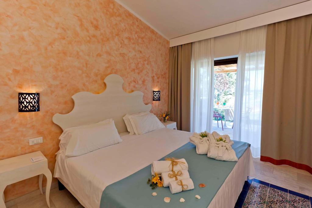 Paradise Resort And Spa San Teodoro  Exteriér fotografie